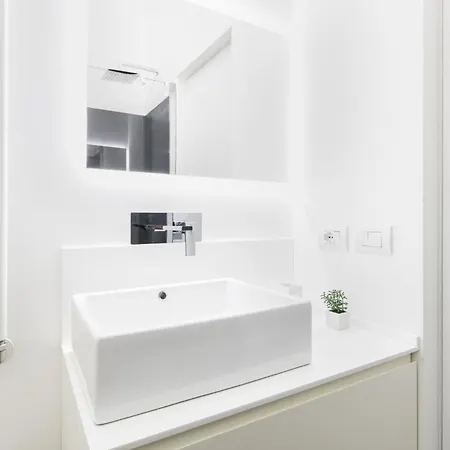 Easylife - Confortevole Con Balcone In Life Apartment Milan