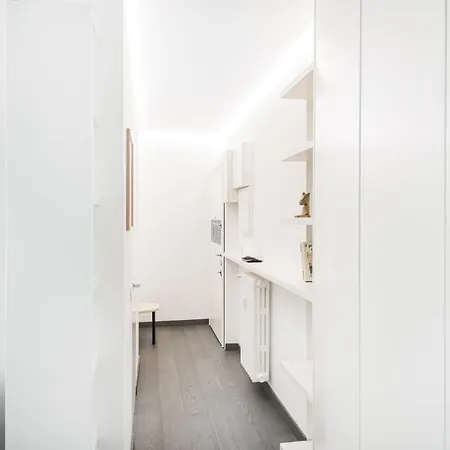 Easylife - Confortevole Con Balcone In Life Apartment
