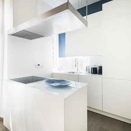 Apartment Easylife - Confortevole Con Balcone In Life *