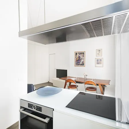 Apartment Easylife - Confortevole Con Balcone In Life